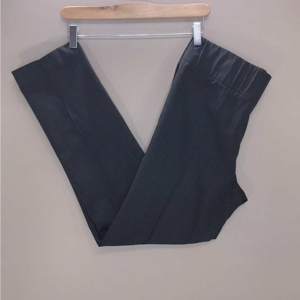 BCBG PANTS SZ 8